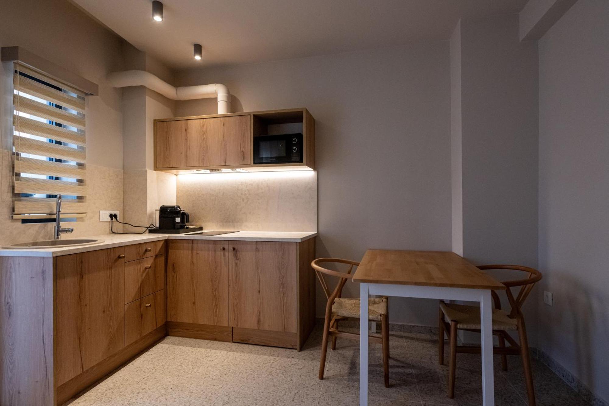 Asklipiou Cube - Kalamata Mediterranean Suites Buitenkant foto