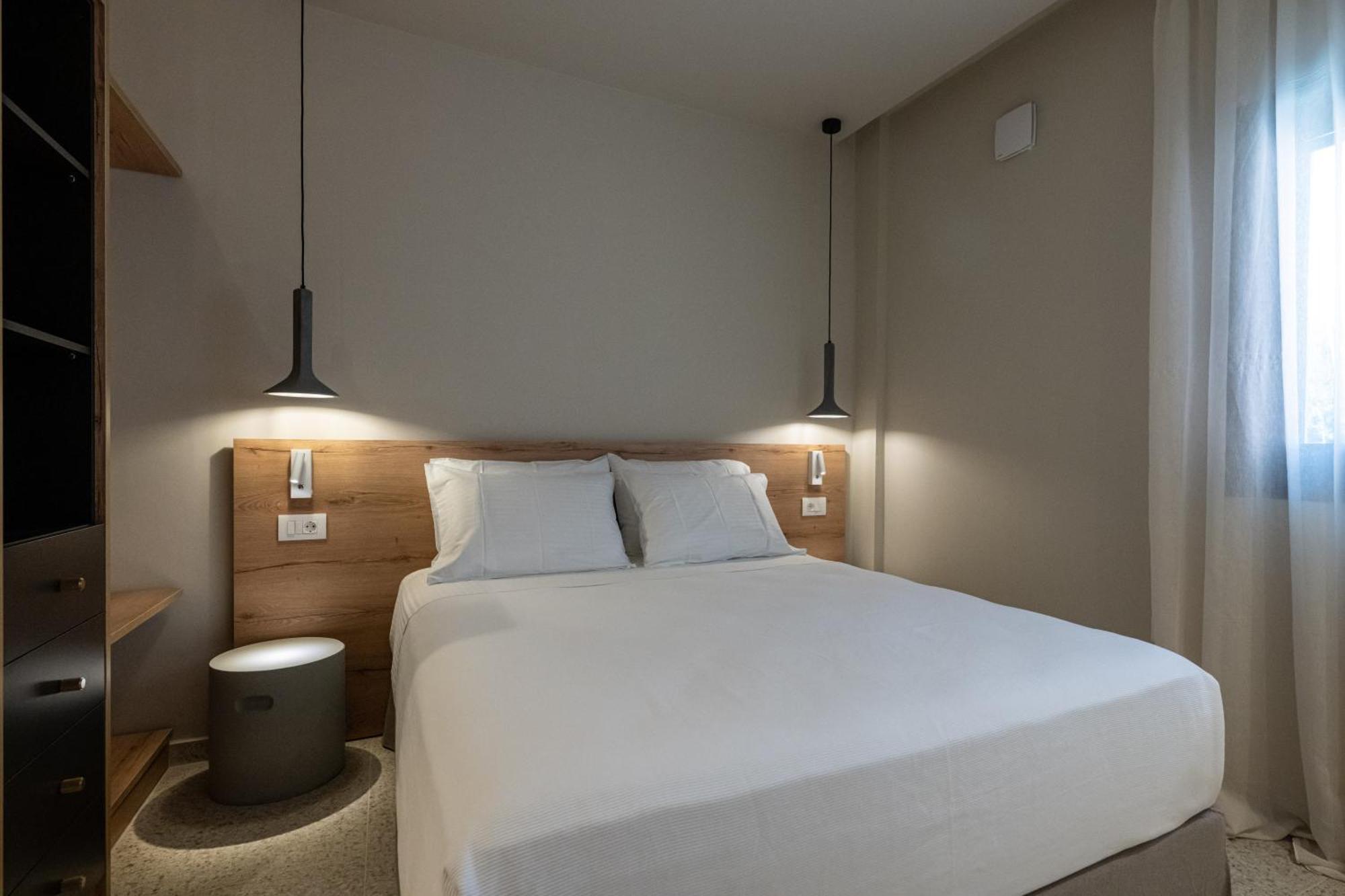 Asklipiou Cube - Kalamata Mediterranean Suites Buitenkant foto