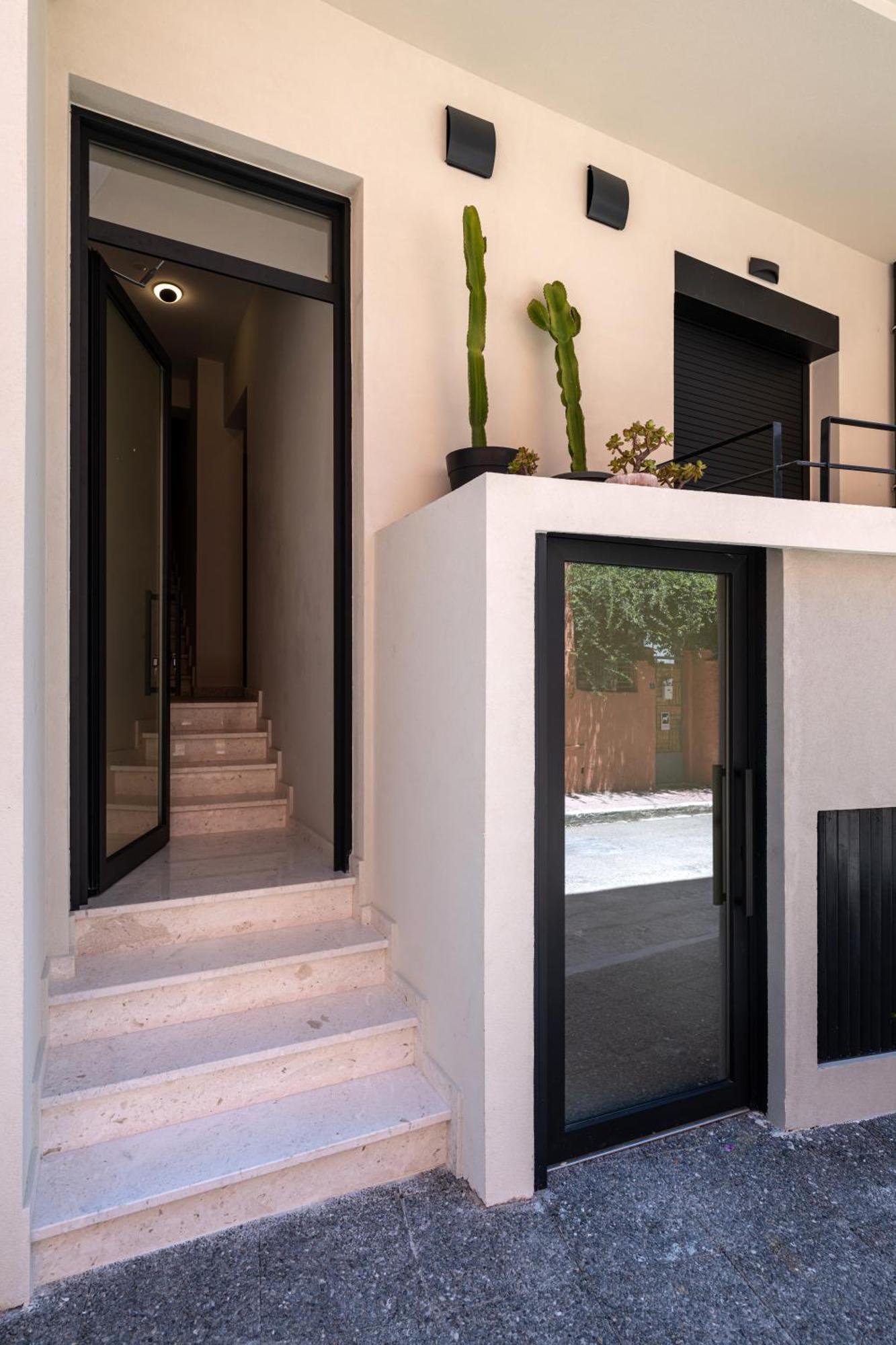 Asklipiou Cube - Kalamata Mediterranean Suites Buitenkant foto