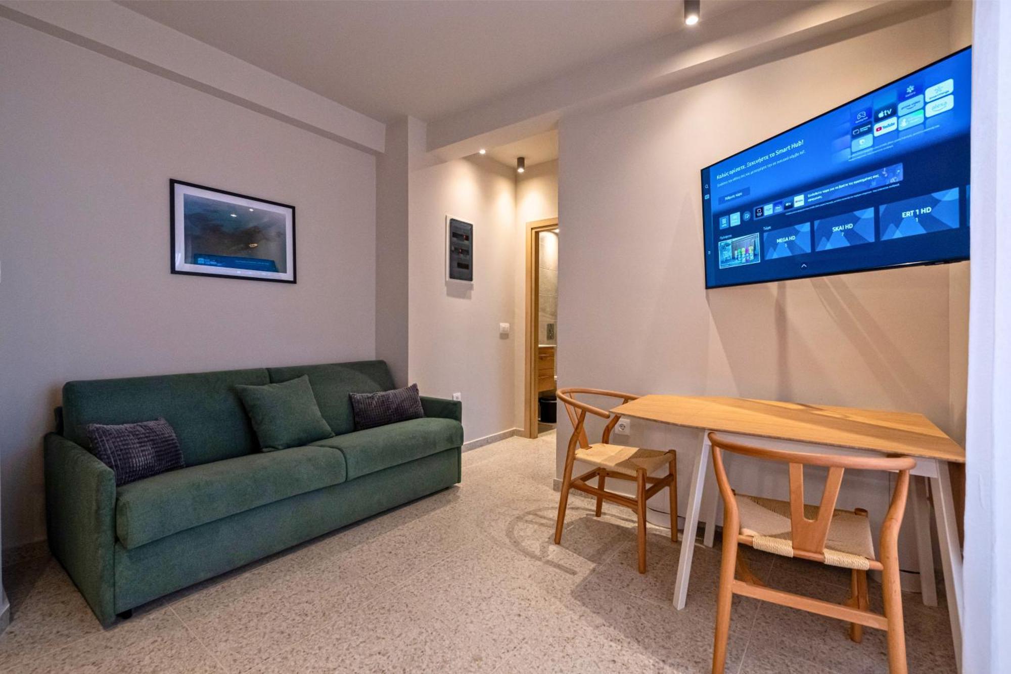 Asklipiou Cube - Kalamata Mediterranean Suites Buitenkant foto