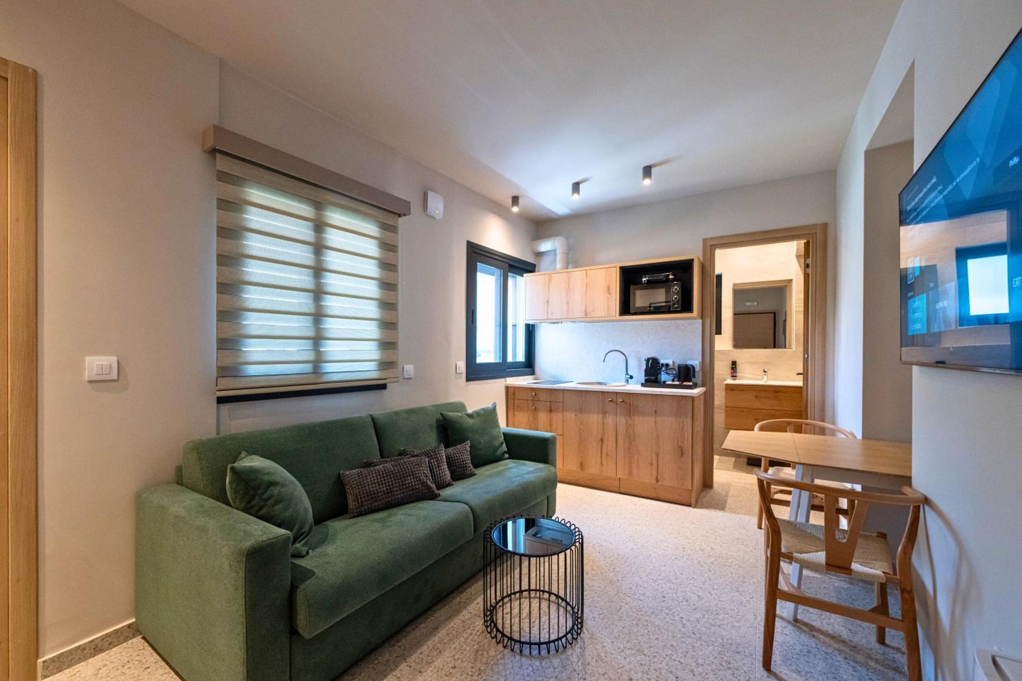 Asklipiou Cube - Kalamata Mediterranean Suites Buitenkant foto