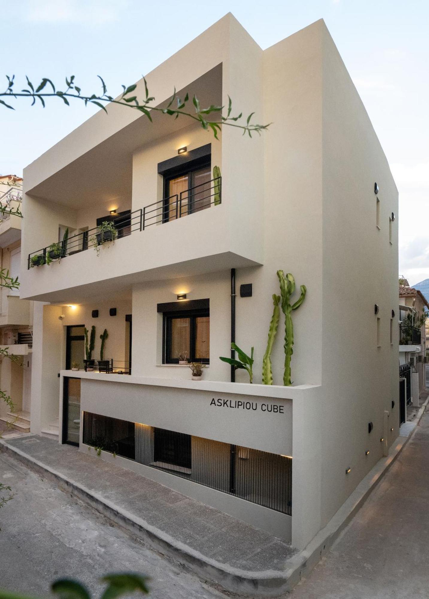 Asklipiou Cube - Kalamata Mediterranean Suites Buitenkant foto